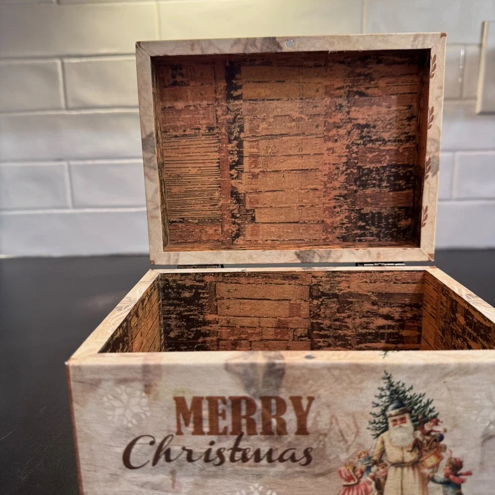 Southern Living Decorative Box Christmas Cream Vintage Santa Hinged T16SR884HM
